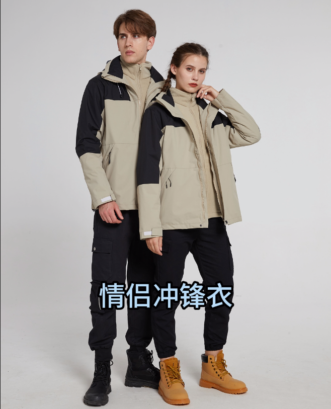 外衣：150D高彈春亞紡-100%聚酯纖維內膽：300克雙面搖粒絨-100%聚酯纖維防水5000/透氣2000/防風/保暖/三合一男女同款沖鋒衣登山服，奧特萊斯定制款防寒保暖情侶套裝沖鋒衣。